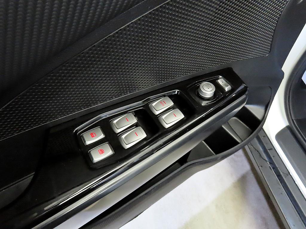 Ssangyong Tivoli 2016 - Importación desde Corea - HF Imports Iquique - Foto 13