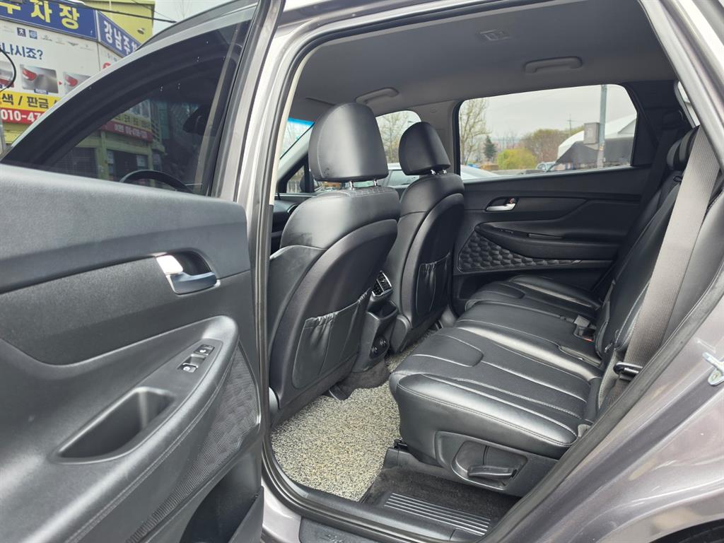 HYUNDAI Santa Fe - Vista 11