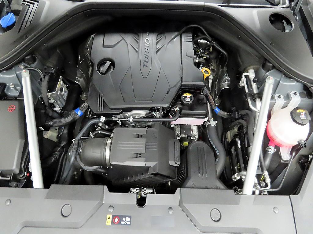 Genesis GV70 2025 Gris - Importación desde Corea - HF Imports Iquique - Foto 20