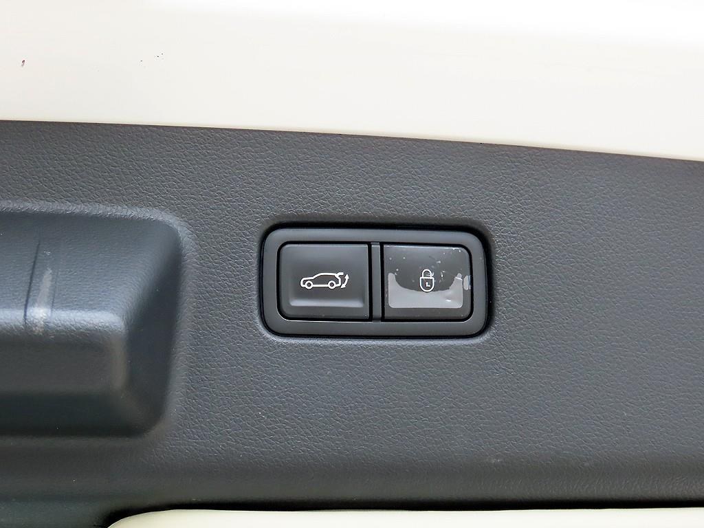 Genesis GV60 2022 Blanco - Importación desde Corea - HF Imports Iquique - Foto 15