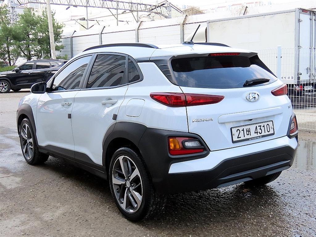 HYUNDAI Kona - Vista 3