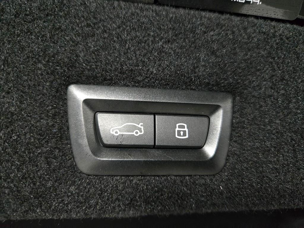 BMW 7 Series 2023 Negro - Importación desde Corea - HF Imports Iquique - Foto 18