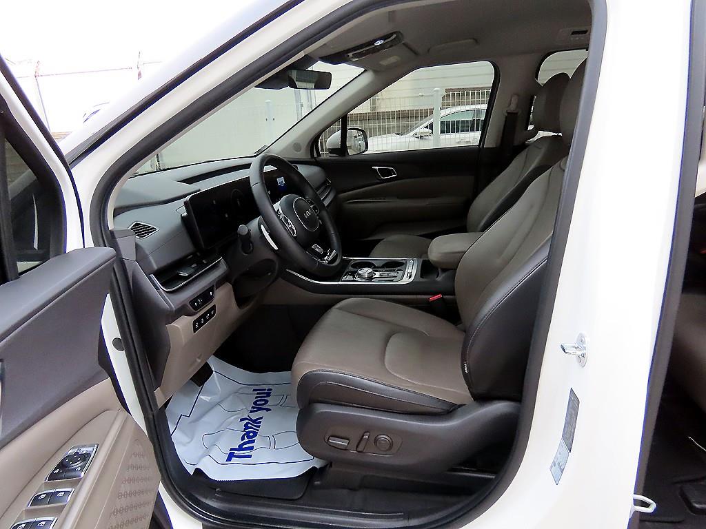 KIA Carnival - Vista 5