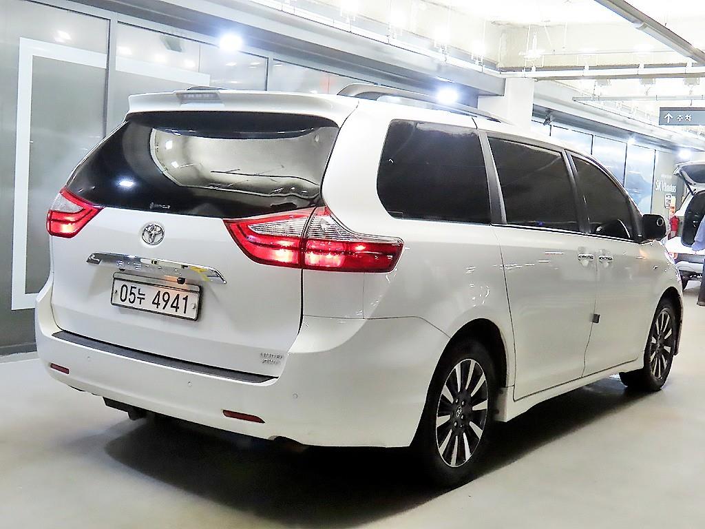 Toyota Siena - Vista 4