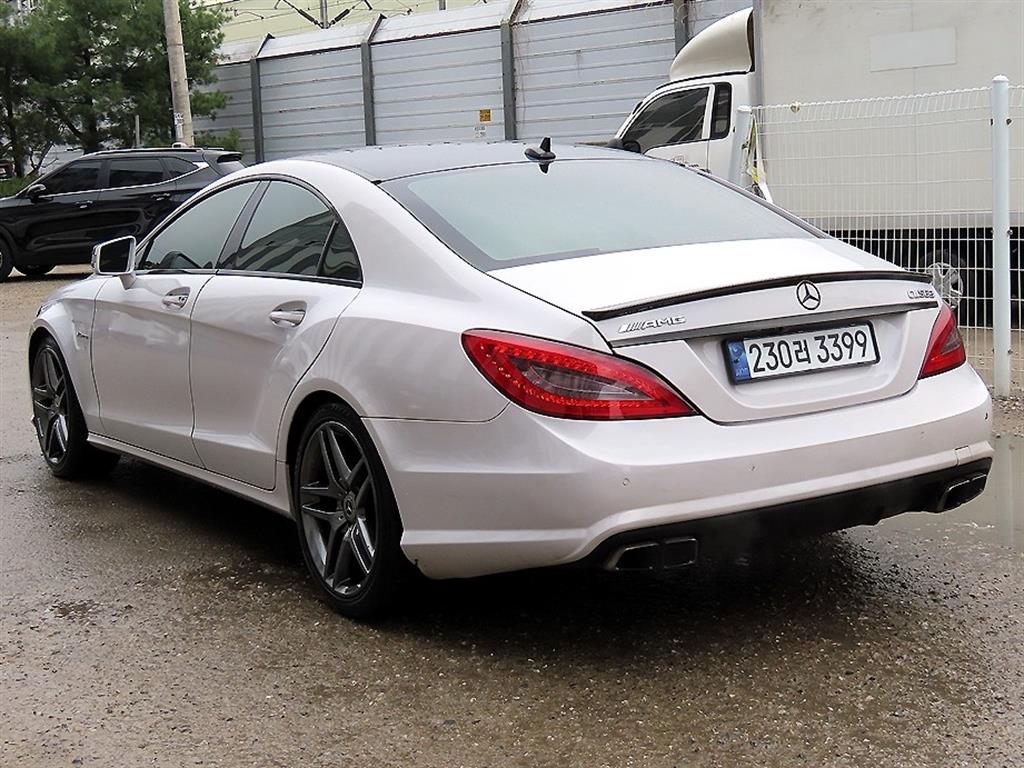Mercedes Benz CLS Class - Vista 3