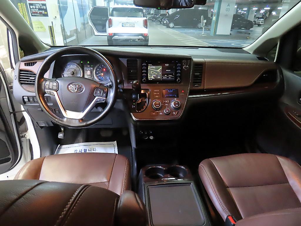 Toyota Siena - Vista 10