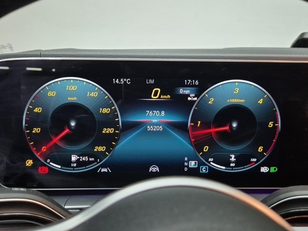 Mercedes Benz GLE Class - Vista 6