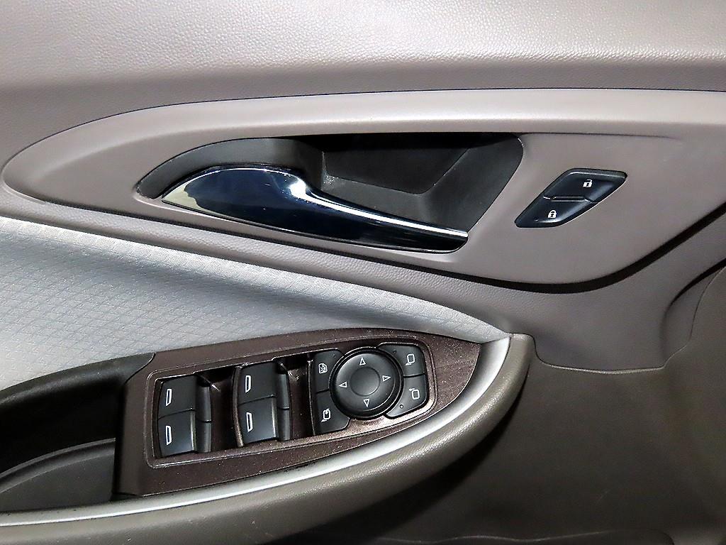 Chevrolet Malibu 2017 Negro - Importación desde Corea - HF Imports Iquique - Foto 14