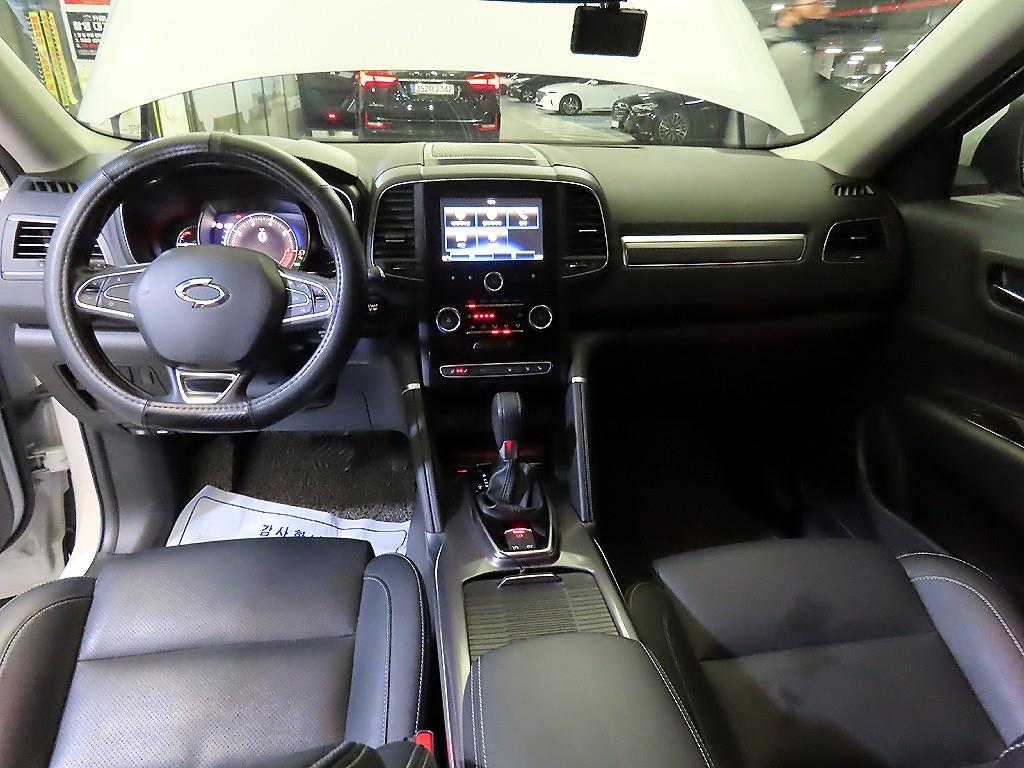 SAMSUNG QM6 - Vista 9