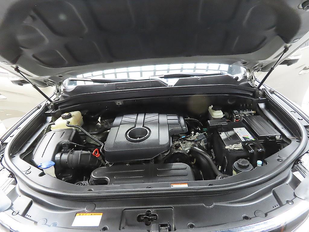 Ssangyong Rexton 2018 Gold color - Importación desde Corea - HF Imports Iquique - Foto 8