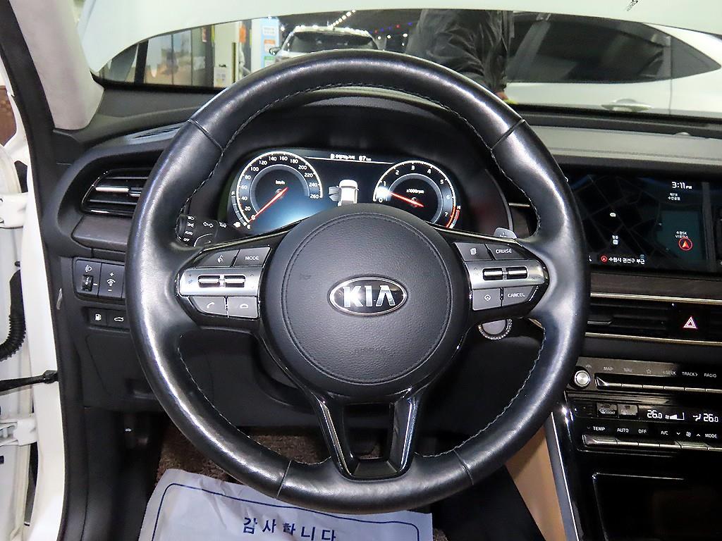 KIA K7 - Vista 8