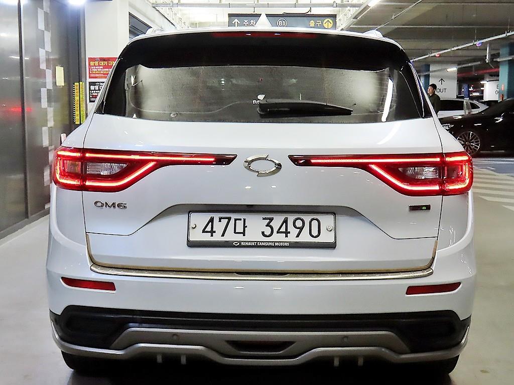 SAMSUNG QM6 - Vista 5