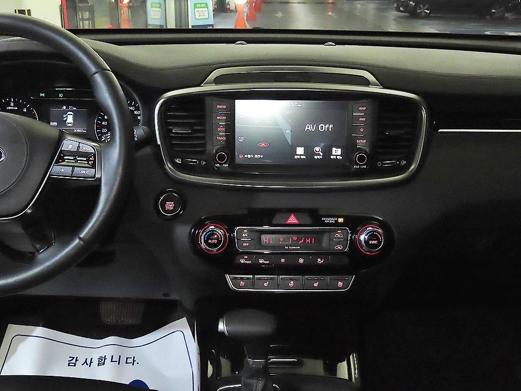 KIA Sorento - Vista 11