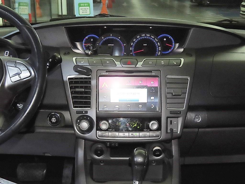 Ssangyong Korando - Vista 11