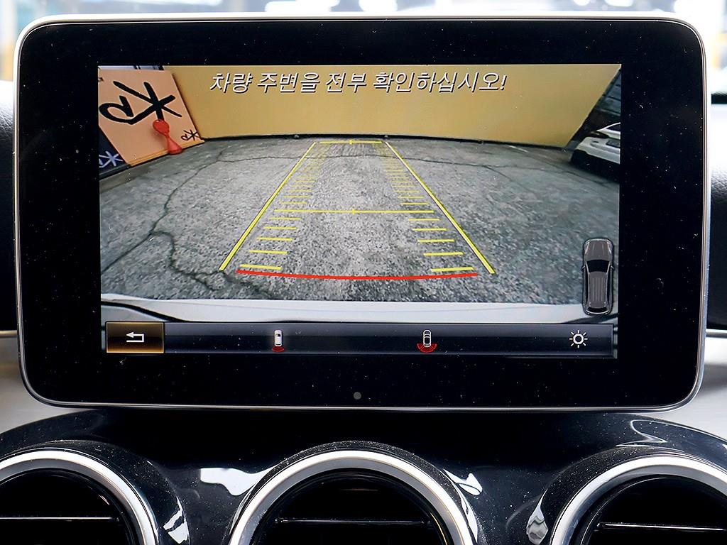 Mercedes Benz GLC Class 2017 Blanco - Importación desde Corea - HF Imports Iquique - Foto 9