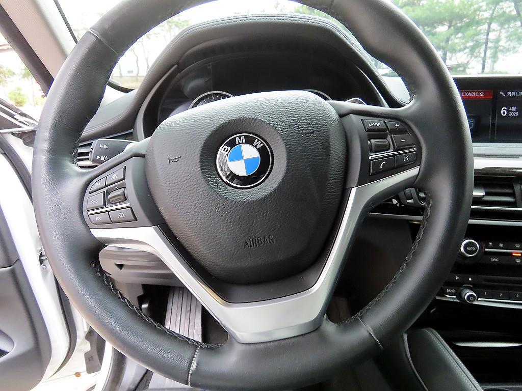 BMW X6 - Vista 8