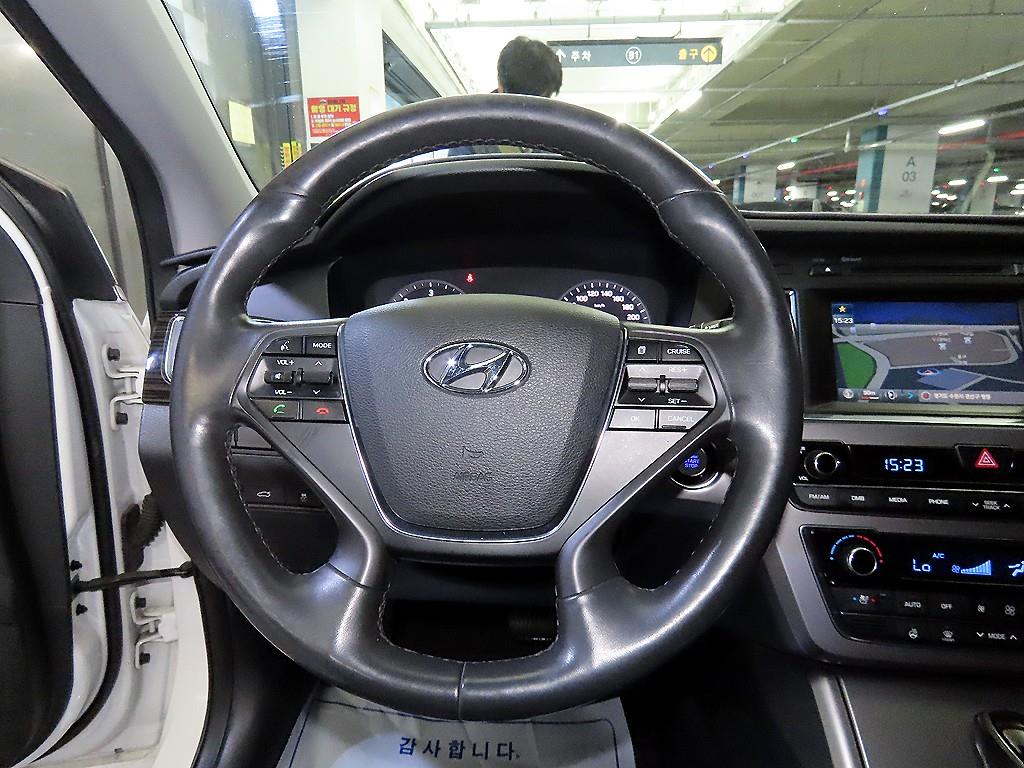 HYUNDAI Sonata - Vista 8