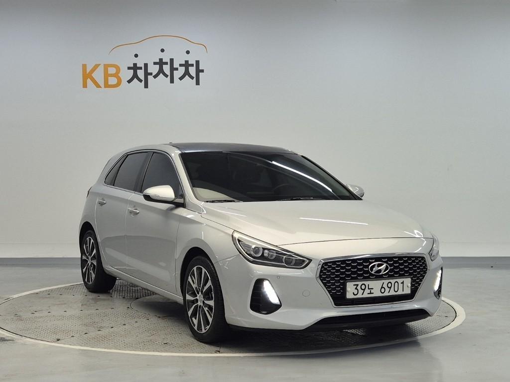 HYUNDAI i30 - Vista 2