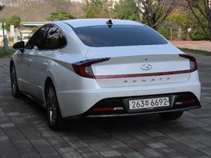 HYUNDAI Sonata - Vista 8