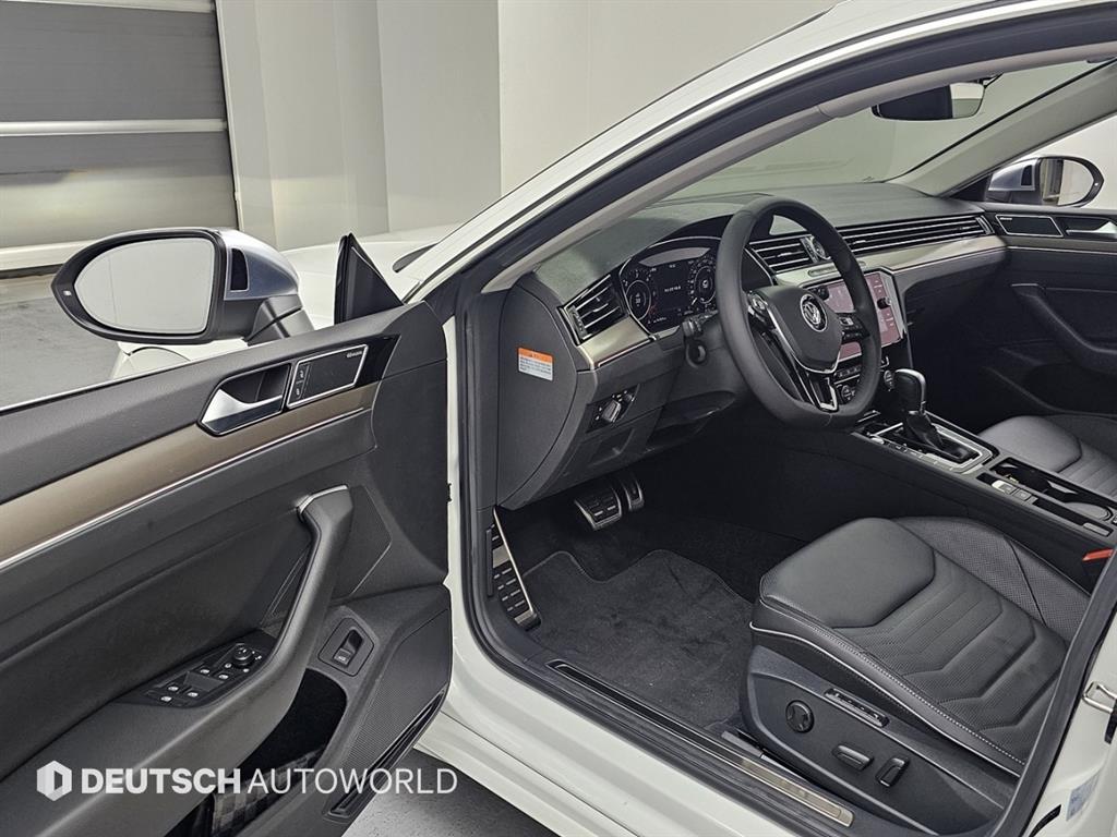 Volkswagen Arteon - Vista 11