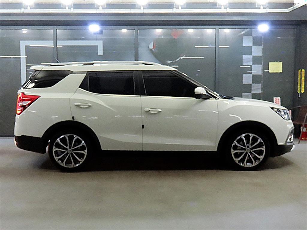 Ssangyong Tivoli - Vista 3