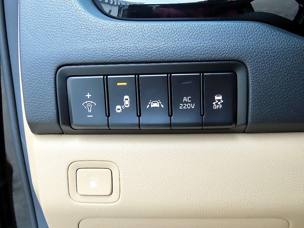 KIA Carnival 2018 Negro - Importación desde Corea - HF Imports Iquique - Foto 13