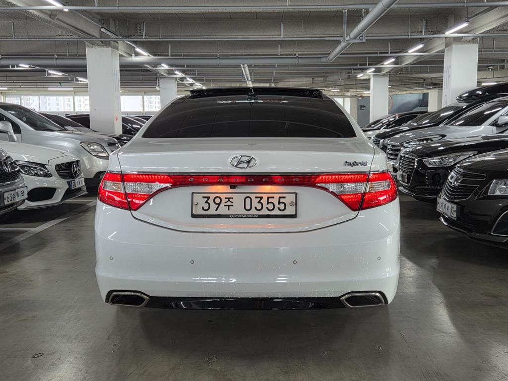 HYUNDAI Grandeur - Vista 3