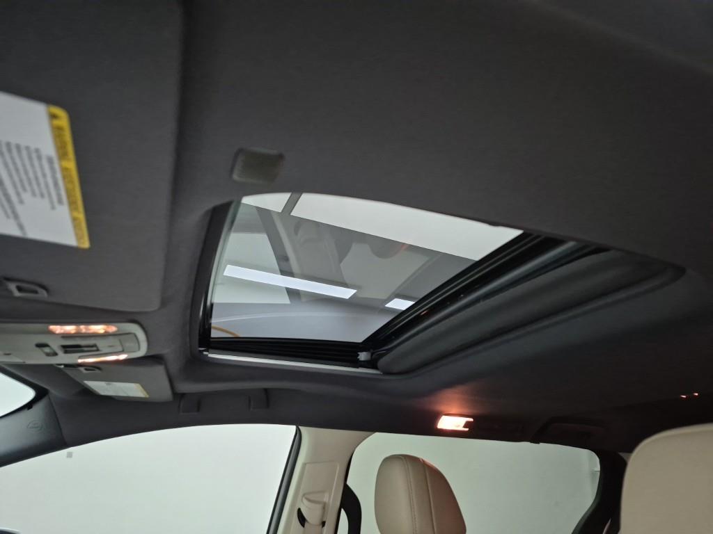 Toyota Siena 2024 Blanco - Importación desde Corea - HF Imports Iquique - Foto 13