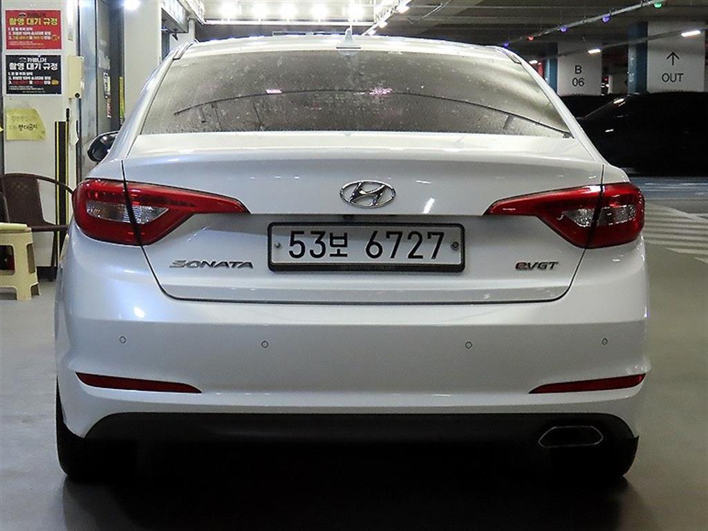HYUNDAI Sonata - Vista 5