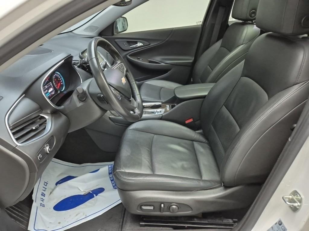 Chevrolet Malibu - Vista 11