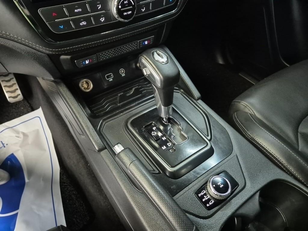 Ssangyong Rexton - Vista 8