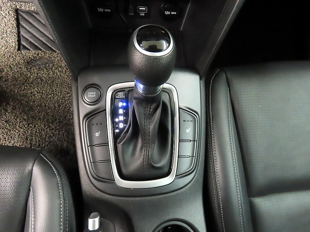 HYUNDAI Kona - Vista 10