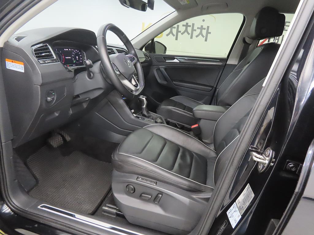 Volkswagen Tiguan - Vista 5