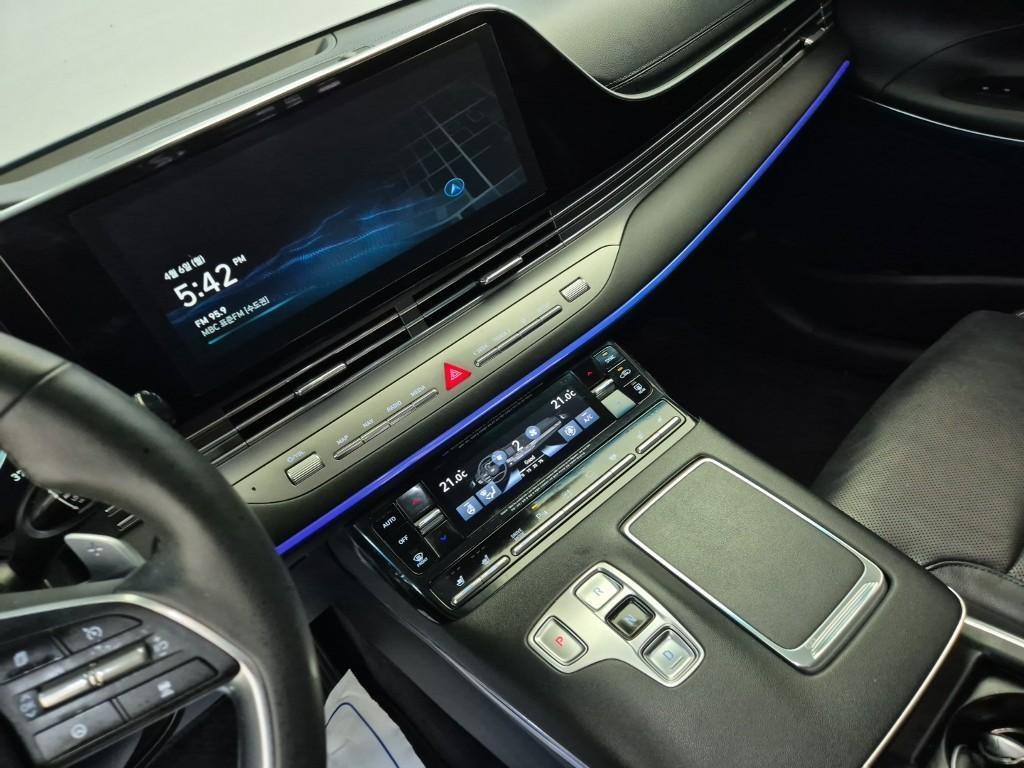 HYUNDAI Grandeur - Vista 10