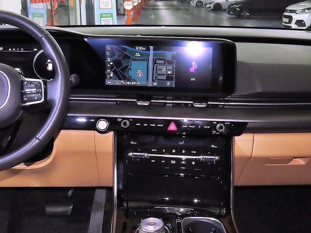 KIA Carnival - Vista 11