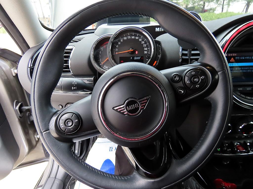 Mini Clubman - Vista 8