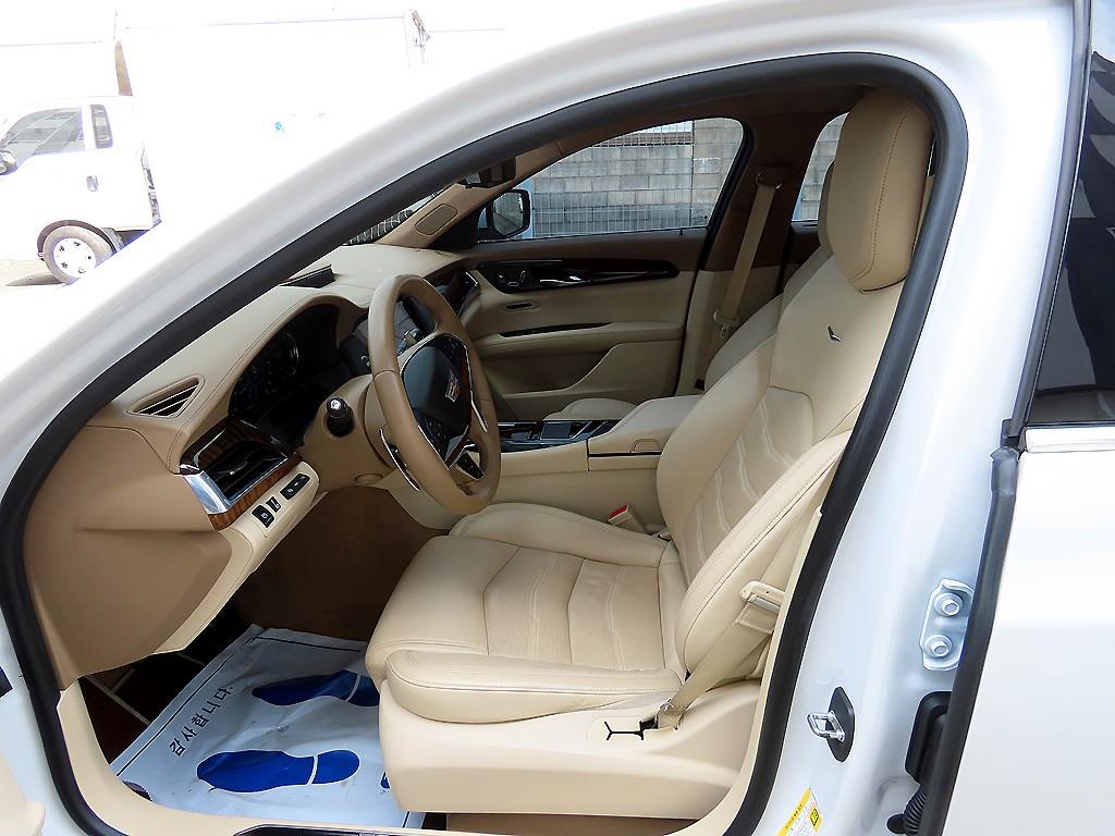 Cadillac CT6 - Vista 5