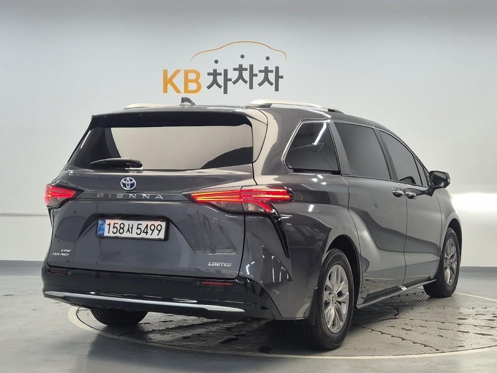 Toyota Siena - Vista 3