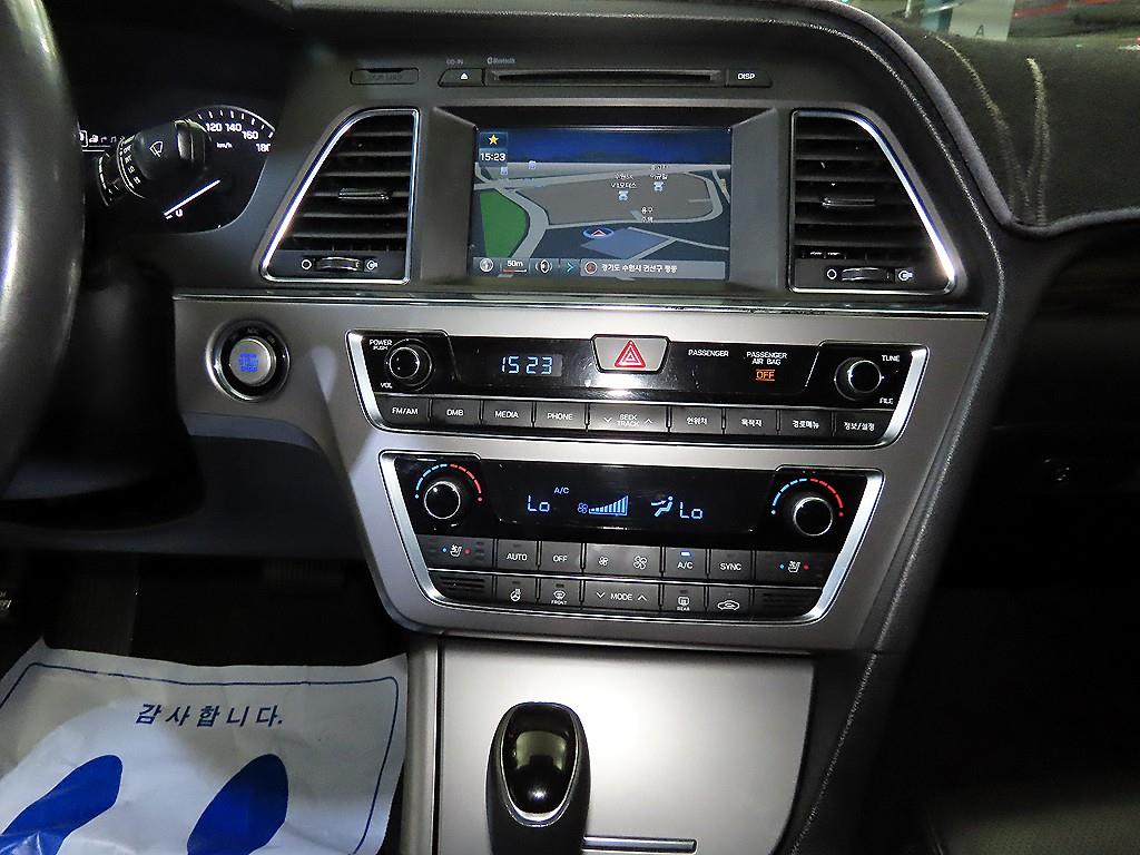 HYUNDAI Sonata - Vista 11