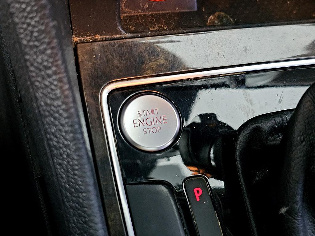 Volkswagen Passat 2015 Plateado - Importación desde Corea - HF Imports Iquique - Foto 14