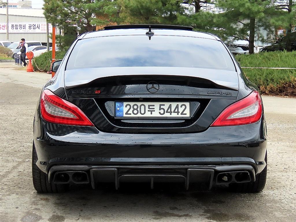 Mercedes Benz CLS Class - Vista 4