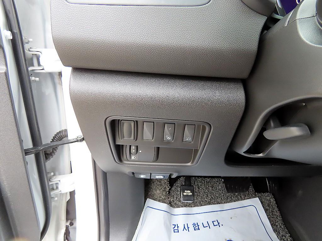 SAMSUNG QM6 - Vista 12