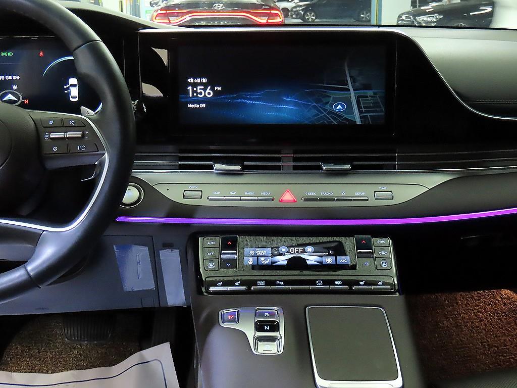 HYUNDAI Grandeur - Vista 11