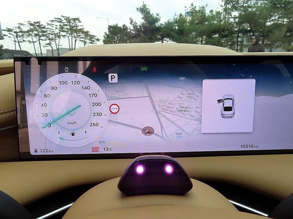 Genesis G80 - Vista 9