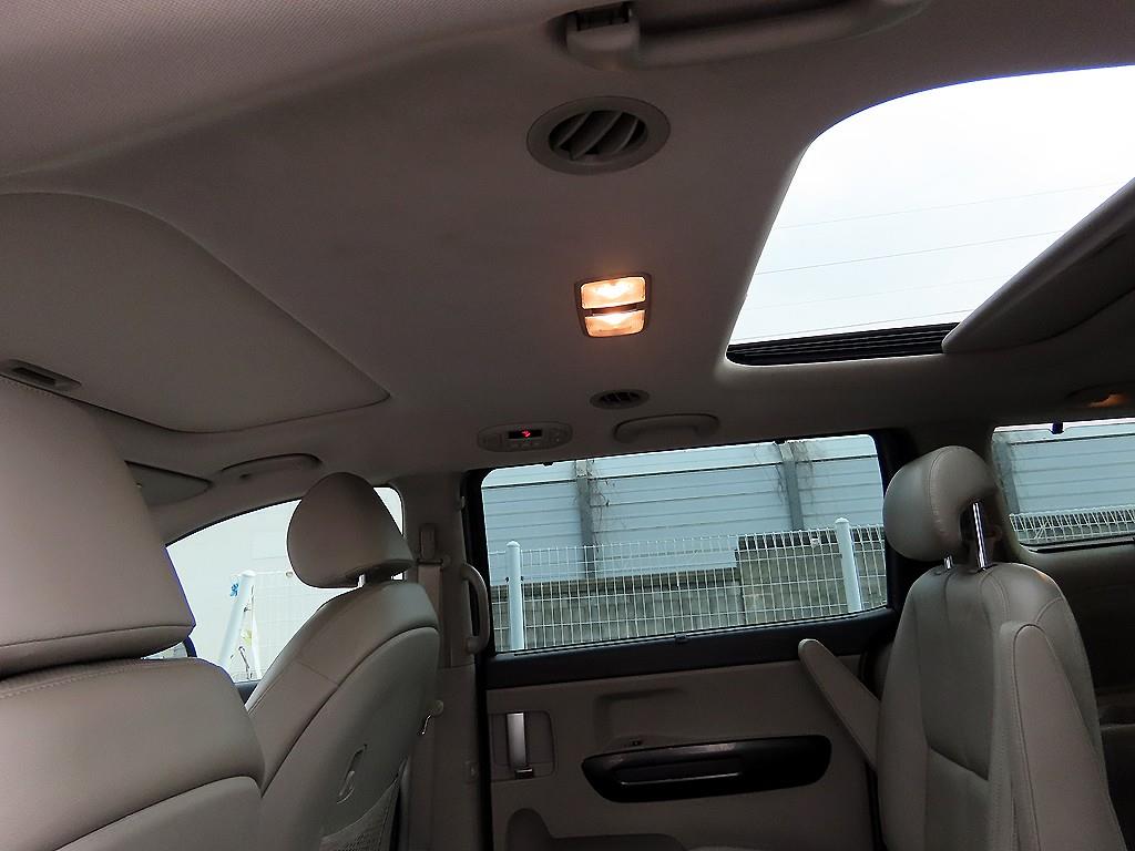 KIA Carnival 2016 Negro - Importación desde Corea - HF Imports Iquique - Foto 16