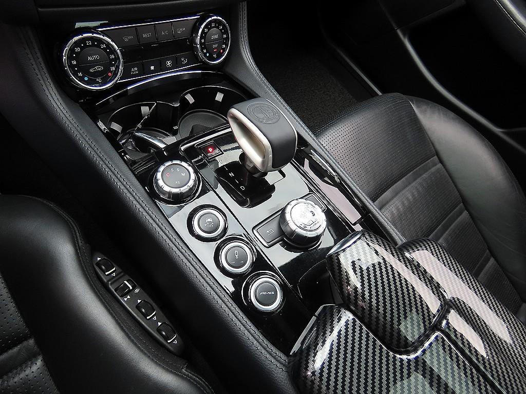 Mercedes Benz CLS Class - Vista 10