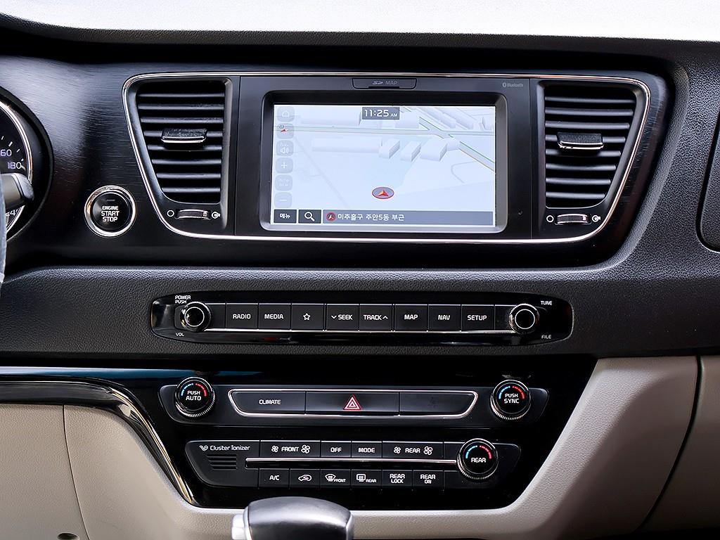 KIA Carnival 2019 Blanco - Importación desde Corea - HF Imports Iquique - Foto 8