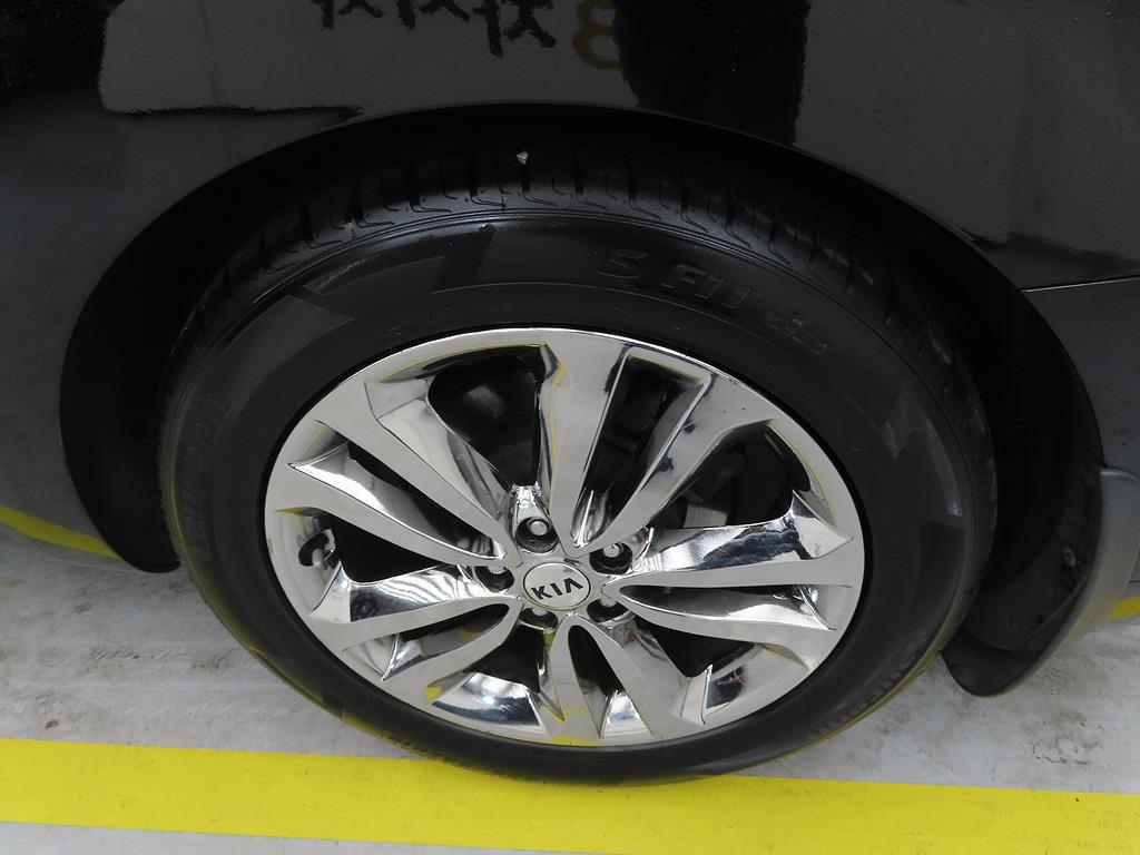 KIA Carnival 2016 Negro - Importación desde Corea - HF Imports Iquique - Foto 20