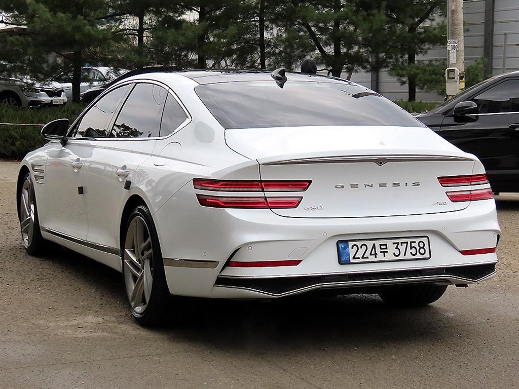 Genesis G80 - Vista 3