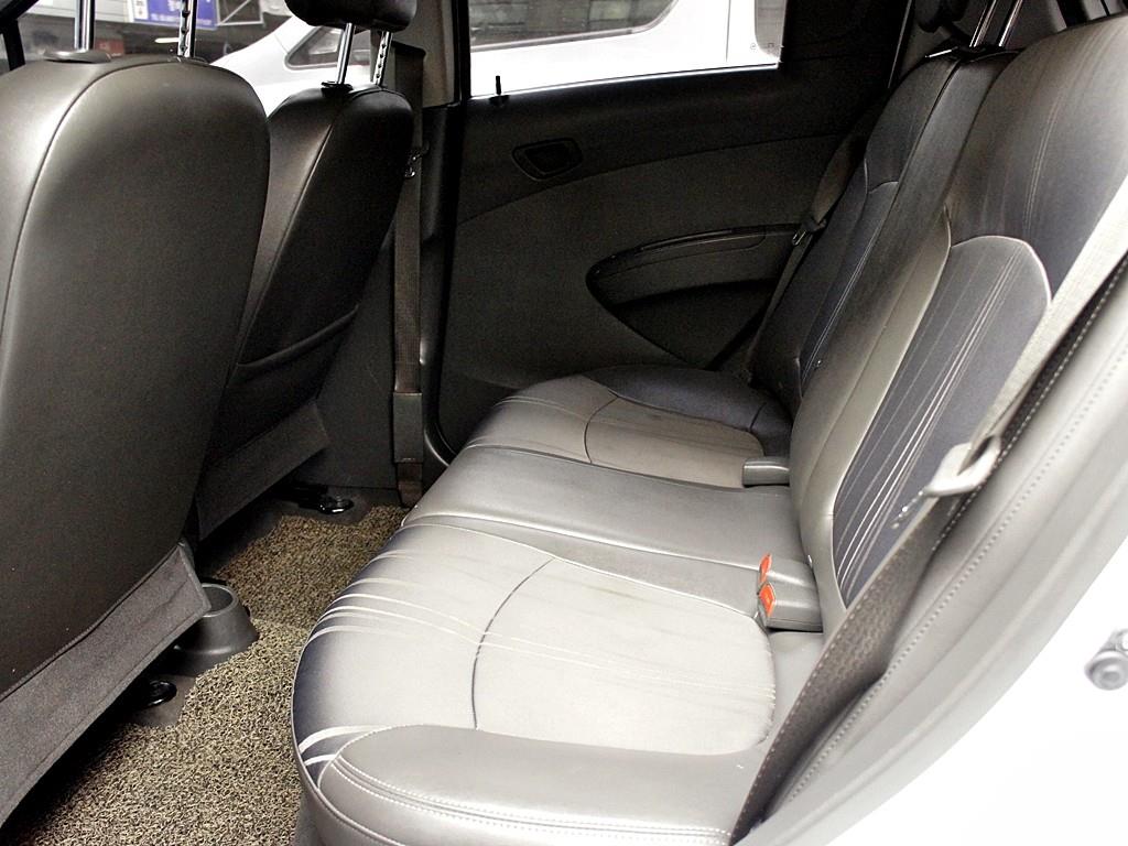 Chevrolet Spark - Vista 11